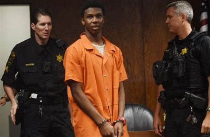 Danta Wright's mother Cartar speaks following murder