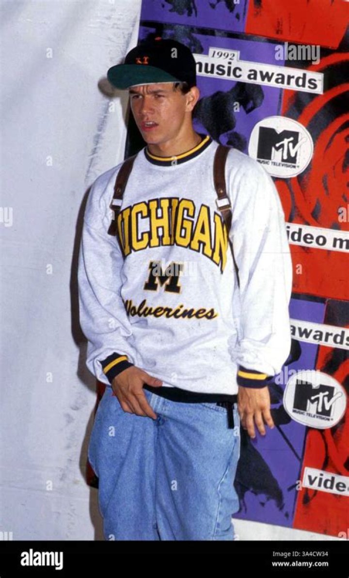 Dec. 22, 2002 MARKY MARK (MARK WAHLBERG). LISA ROSE/ 1992(Credit