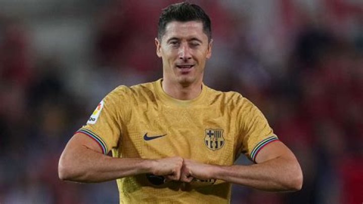 Does Robert Lewandowski Have Any Kids? Information Revealed