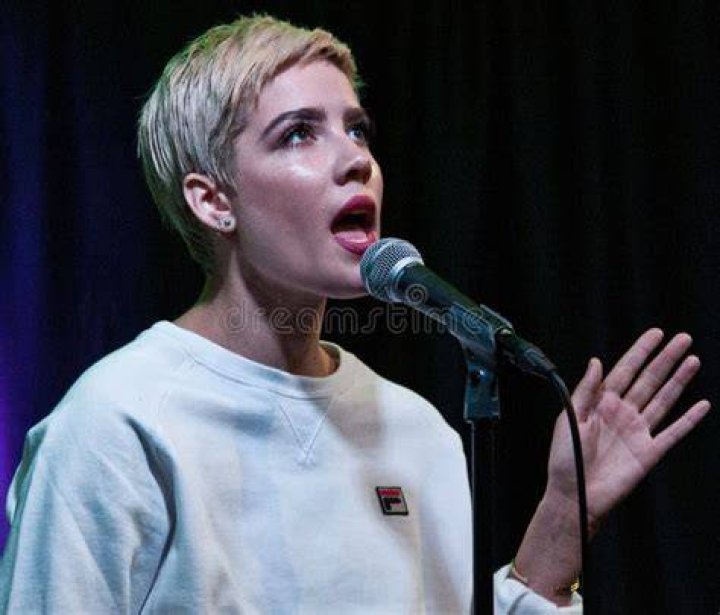 Halsey's Dating History From Matty Healy to Alev Aydin