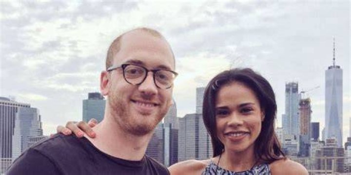 Is Roxy Sternberg Married? Info on &lsquo;FBI Most Wanted&rsquo; Star