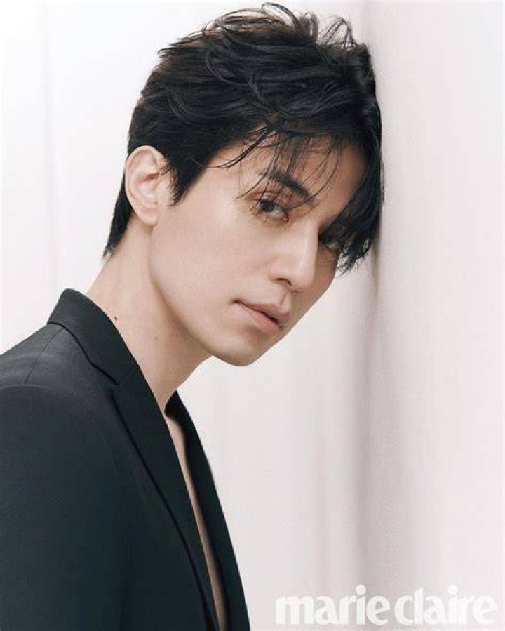 Lee Dong Wook's Girlfriend A Look At The Actor's Dating History