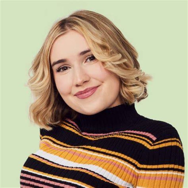 Mia Maples' biography age, height, real name, net worth, boyfrie