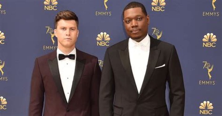 Michael Che 2018 dating, net worth, tattoos, smoking & body facts Taddlr