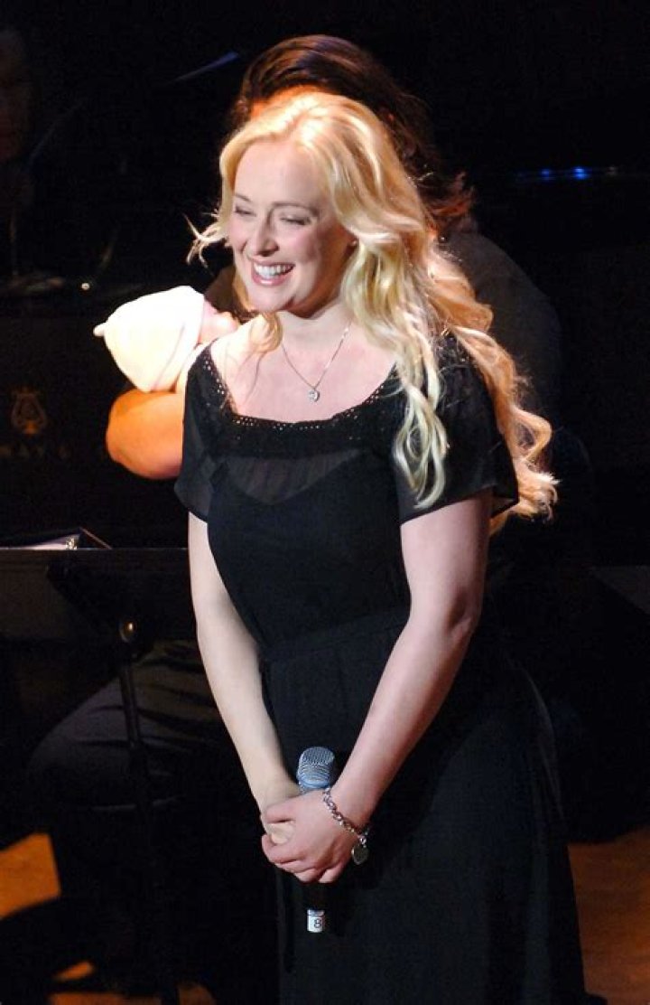 Mindy McCready Commits Suicide While Kids Back in Foster Care