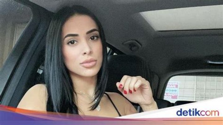 Momen Dramatis Model Seksi Bela Diri Saat Pencuri Bersenjata Masuk ke Rumah