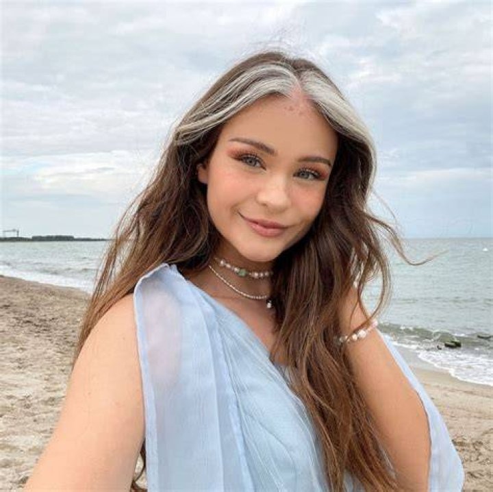 Nadine Breaty Wiki, Age, Height, Boyfriend, Family, Biography & More
