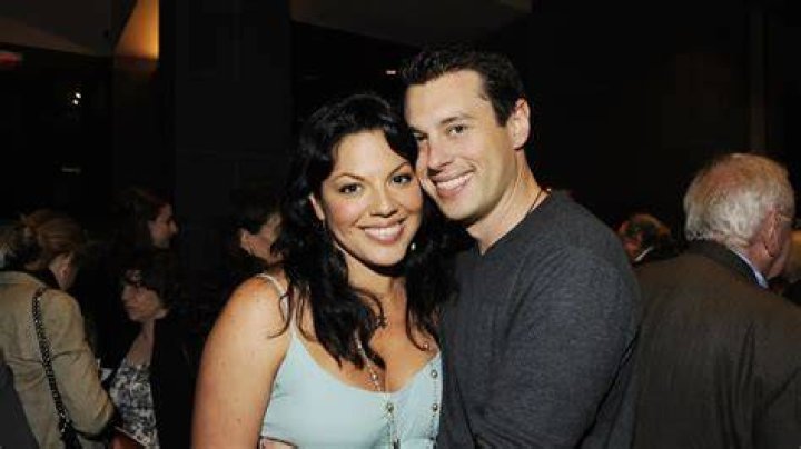 Ryan Debolt Bio, Married, Relationship with Sara Ramirez, Family