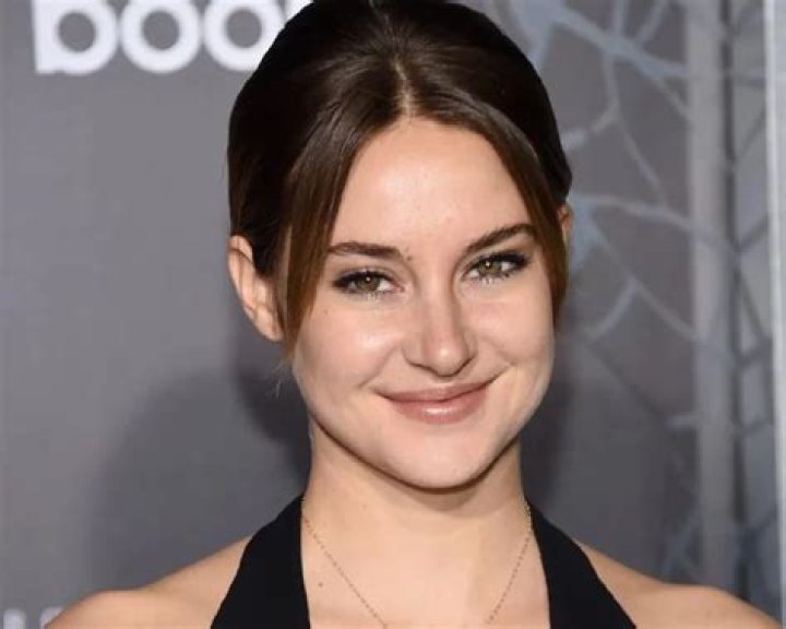 Shailene Woodley Net Worth, Wealth, and Annual Salary 2 Rich 2 Famous