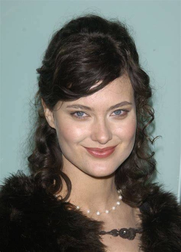 Shalom Harlow Ethnicity, Age, Wiki, Parents, Husband, Net Worth 2023 & More 1 Shalom Harlow Ethnicity, Nationality