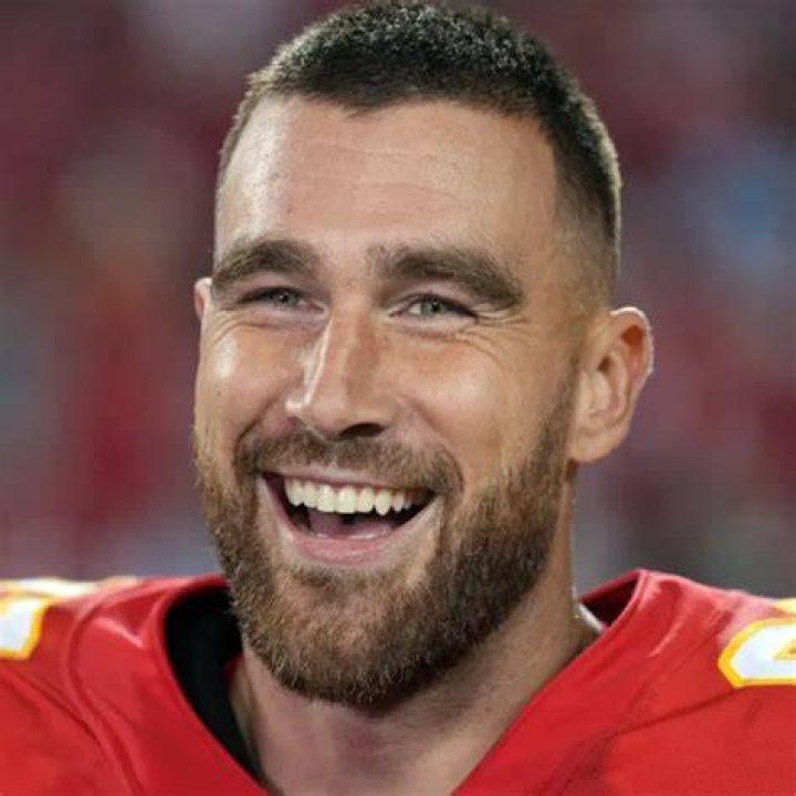 Travis Kelce Net Worth 2024 Salary, Age, GF and Kids