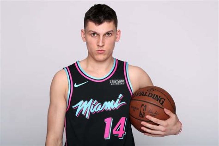 TYLER HERRO'S YOUNGER BROTHERS PLAY LIKE HIM!! Myles and Austin Herro