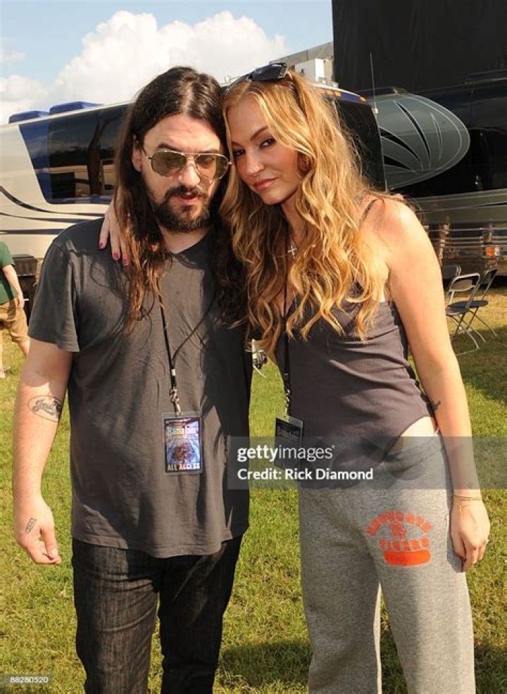 Vid&eacute;o Shooter Jennings, Drea de Matteo et leur fille Alabama Gypsy